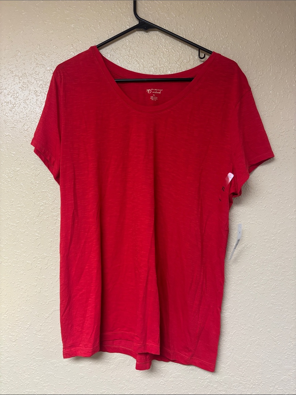 Women's Bright Red Scoop Neck Short Sleeve Tee